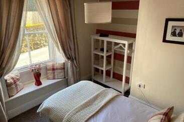 ベッドアンドブレックファースト The Queens