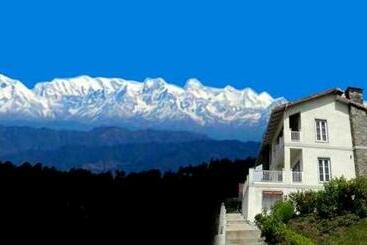 Отель Cosmos Himalayan Villas