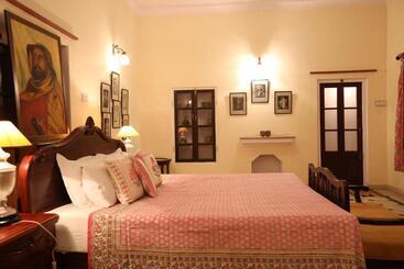 ホテル Roop Niwas Kothi, Near Mandawa