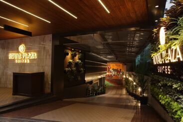 호텔 Royal Plaza Suites By Rak Rooms