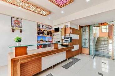 בית מלון כפרי Sachin Regency Nashik