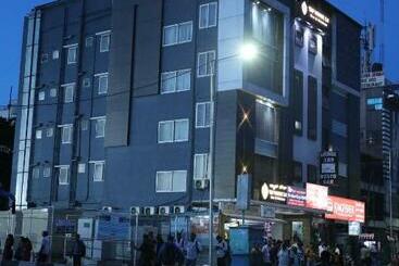 ホテル Western Keys