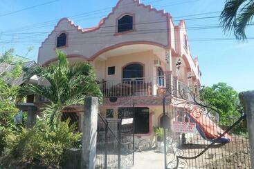 هتل Seashore Garden Resort