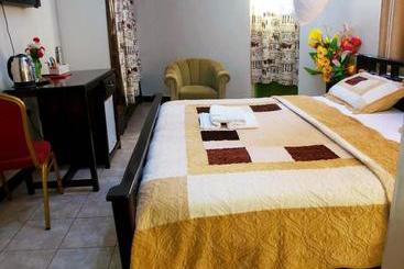 Comfort Hotel Entebbe
