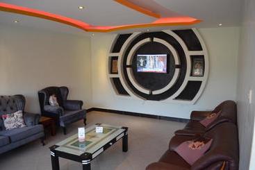 Comfort Hotel Entebbe