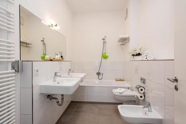 هتل Apartments Rosenthal Residence