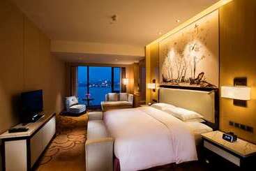 ホテル Hilton Wuhan Riverside
