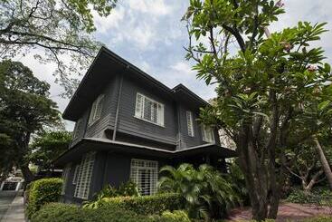 The Henry Hotel Manila