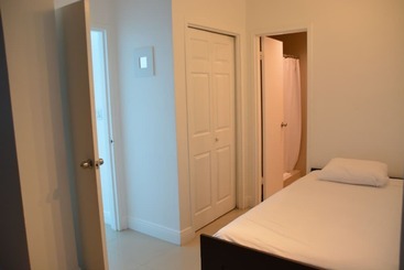 New Point Miami Beach Apartments