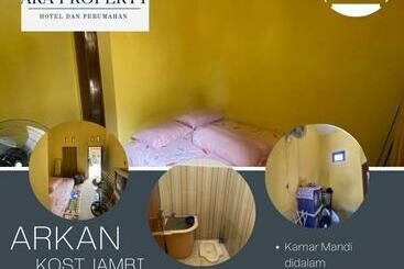 הוסטל Arkan Kost Jambi