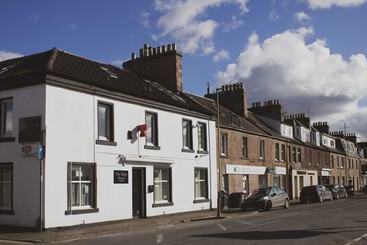 בית מלון כפרי The Earn