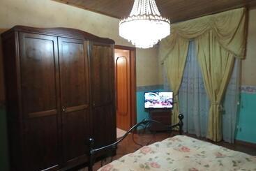פנסיון Baron Sroom