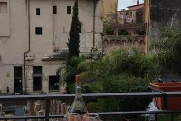 بنسيون Capitolium Locanda Solo Alloggio