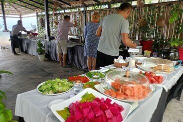 אתר נופש Scarlet Sails Villa