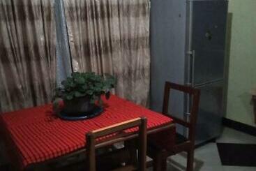 ユースホステル Lushoto Views Homestays