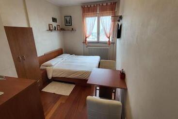 B&b Camera Doppia Con Bagno Privato In Stupendo Attico Con Vista Mozzafiato