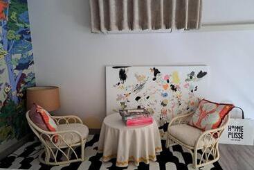 פנסיון Casapapa Homeandspace