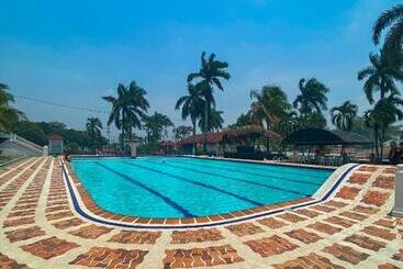 Отель Sunrise By Hype