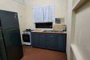 צימר Gouyave Town. Fish Friday Street