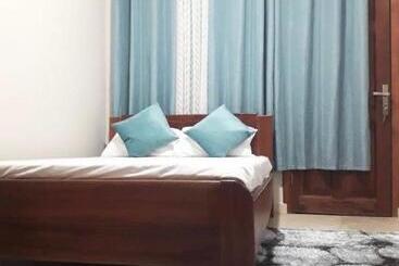 ユースホステル Spacious Holiday Let Wi Fi & Private Amenities Oyibi