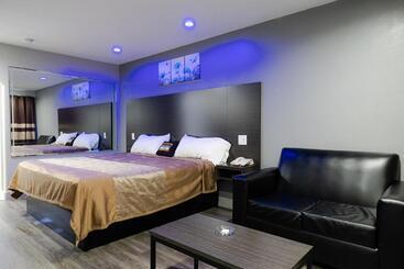 호텔 Downtowner Inns   Houston Downtown & Convention Center