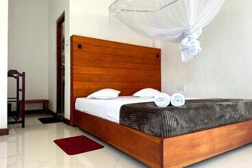 بنسيون White Block Hotel & Resturant