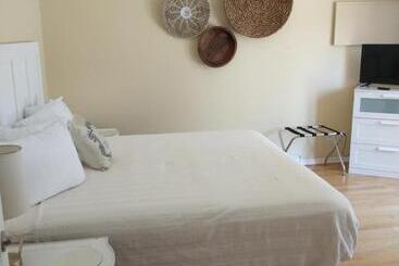 צימר By The Bay Lavender Villa