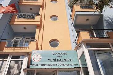 تختخواب و صبحانه Palmiye Guest House