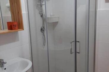 مبيت وإفطار Carmen S Home Caserta Sud