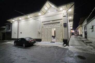 Bed and Breakfast Nippon Guest House