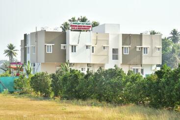 בית מלון כפרי Chandana Green View Resort