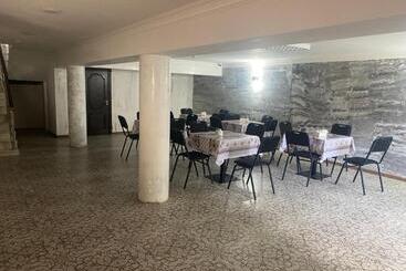 פנסיון Anor Guest House