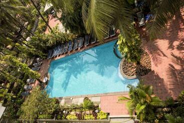 בית מלון כפרי Lucianas Beach Resort