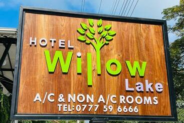 فندق Willow Lake