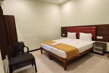 酒店 Ponni Residency Thanjavur