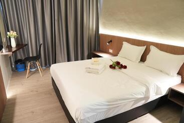 Roxy Hotel Aiman