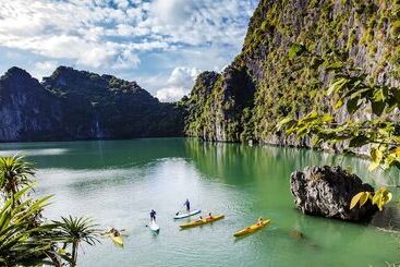 Republic Hostel Cat Ba