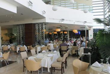 Biotel Suites