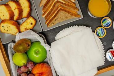 شقة Central Fira Suites