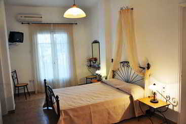 Elia Deluxe Apartments