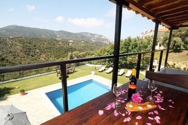 Four Seasons Villas