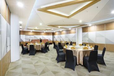 هتل Golden Tulip Pontianak
