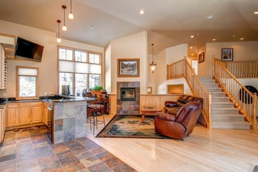 هتل Highlands Ridge Retreat By Pinnacle Lodging