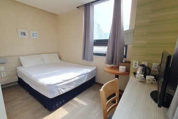 Отель Hostel Korea   Changdeokgung