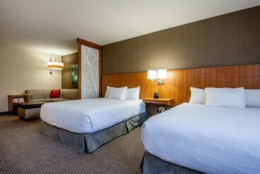 בית מלון כפרי Hyatt Place Bowling Green