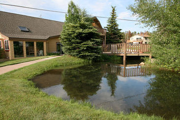 هتل Swan Mountain Resort