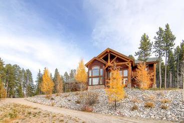 هتل Timber Heights Lodge