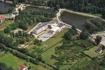 فندق Trzebnica