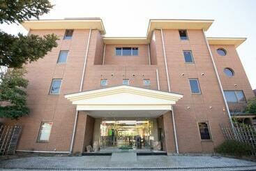 هتل Chateraise Lodge Kasugai