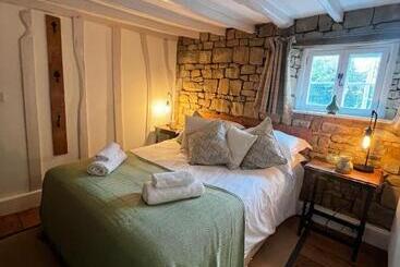 Отель The Lion, Tredington